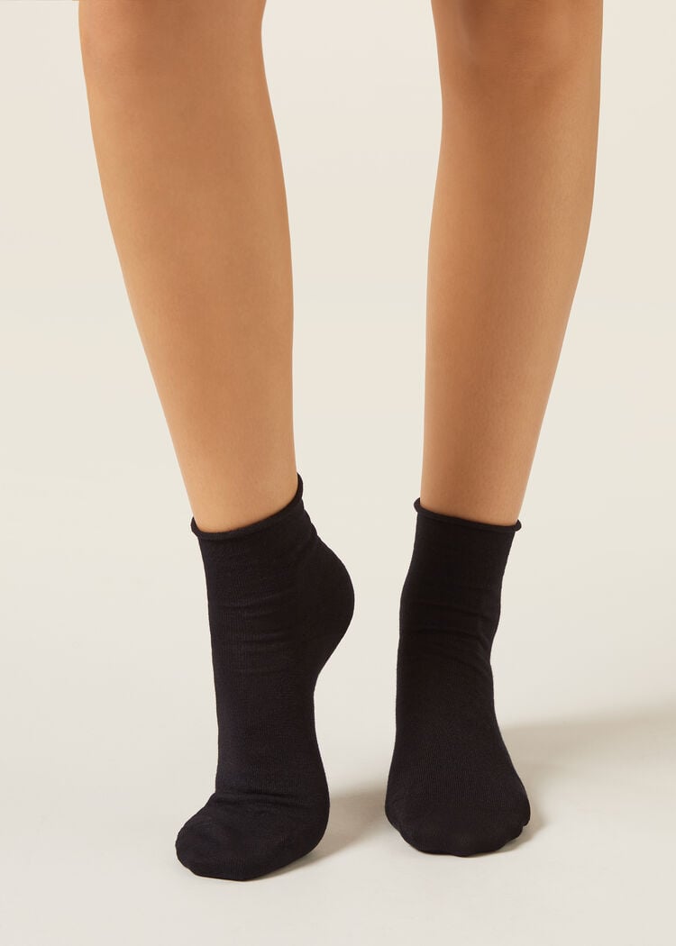 Cuffless short linen socks