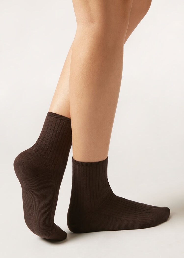 Ribbed short socks