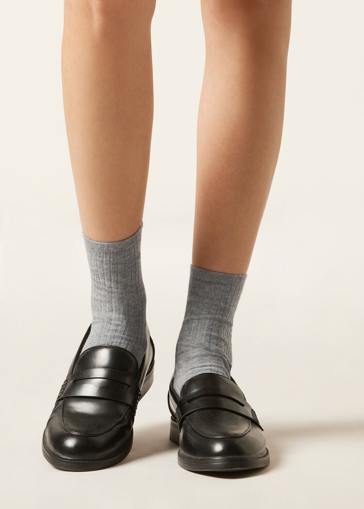 Ribbed short socks