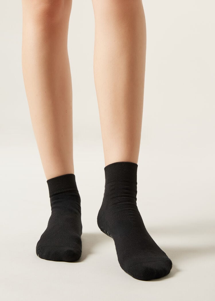Non-slip socks