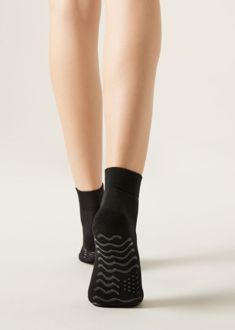 Non-slip socks
