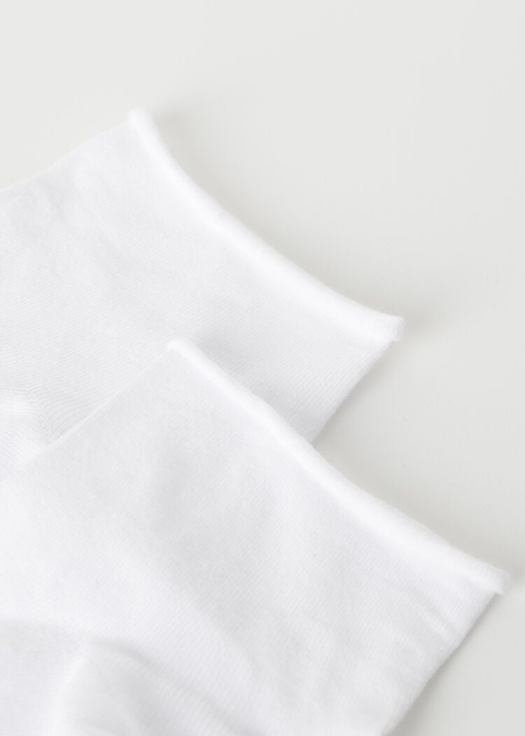 Cuffless short socks in cotton