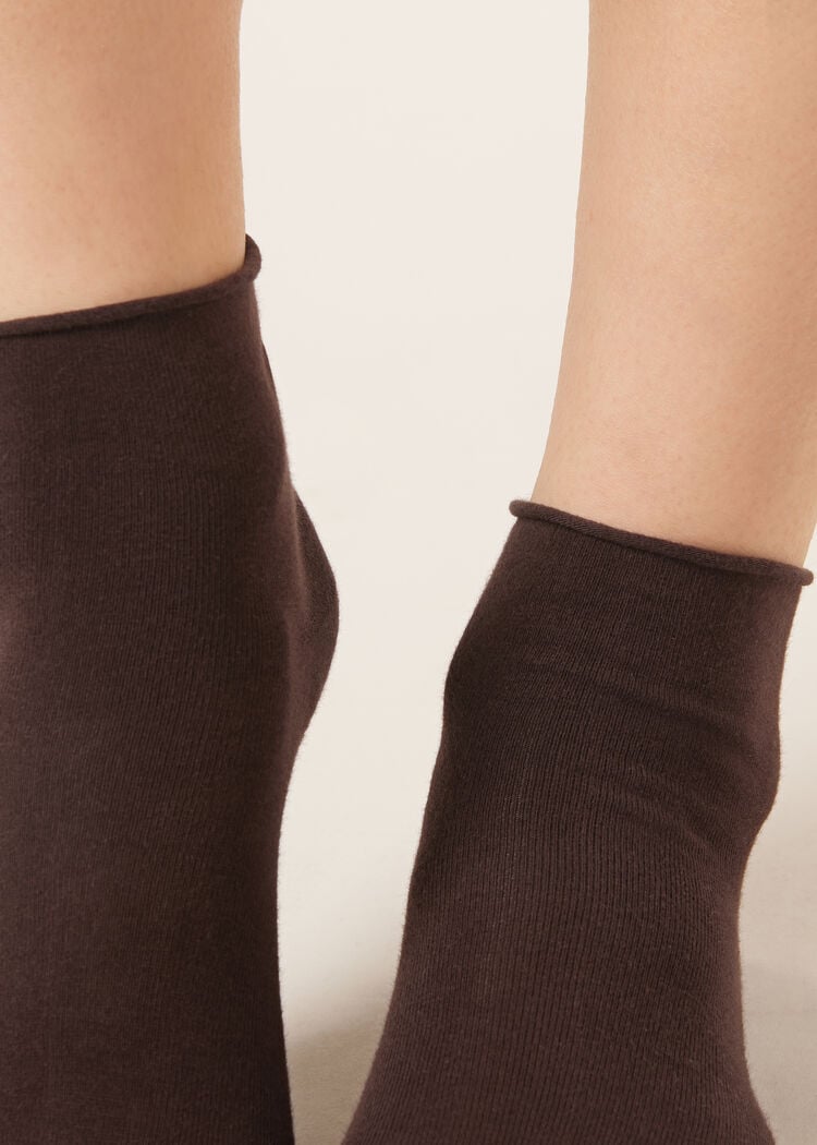 Cuffless short socks in cotton