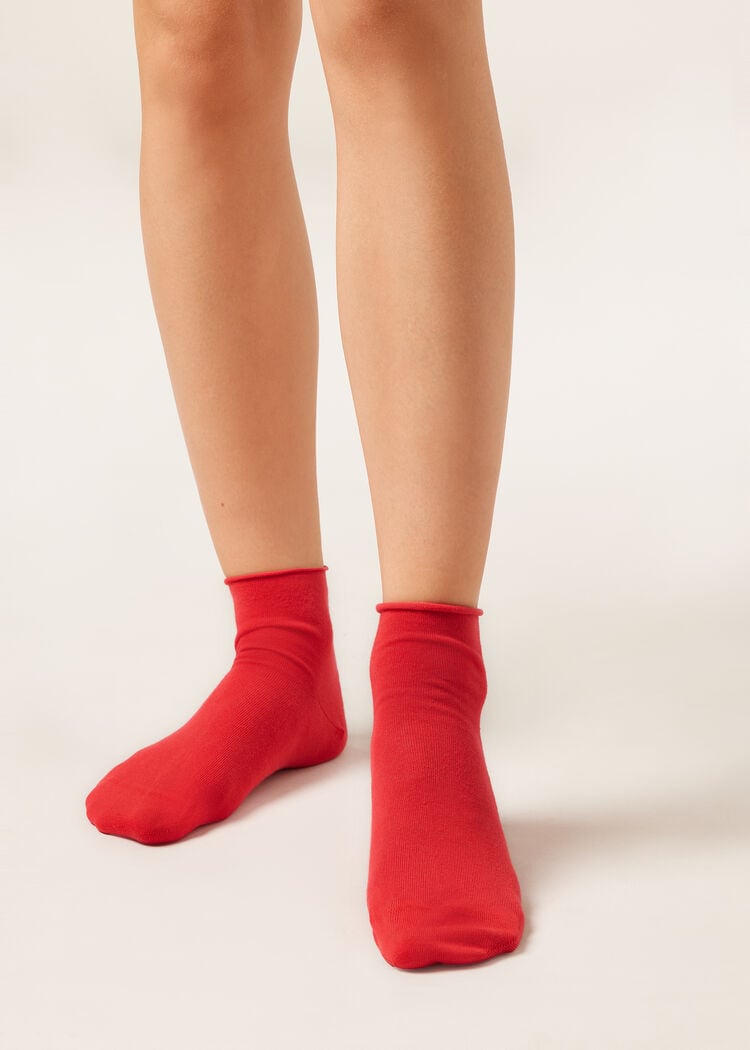 Cuffless short socks in cotton