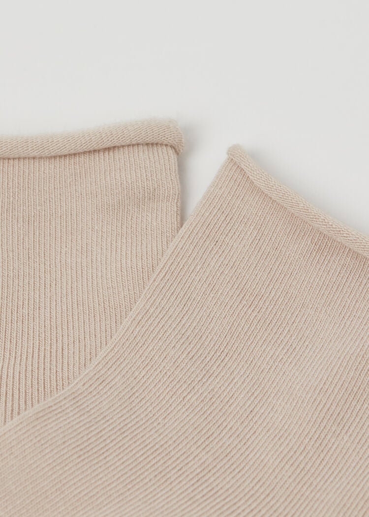 Cuffless short socks in cotton