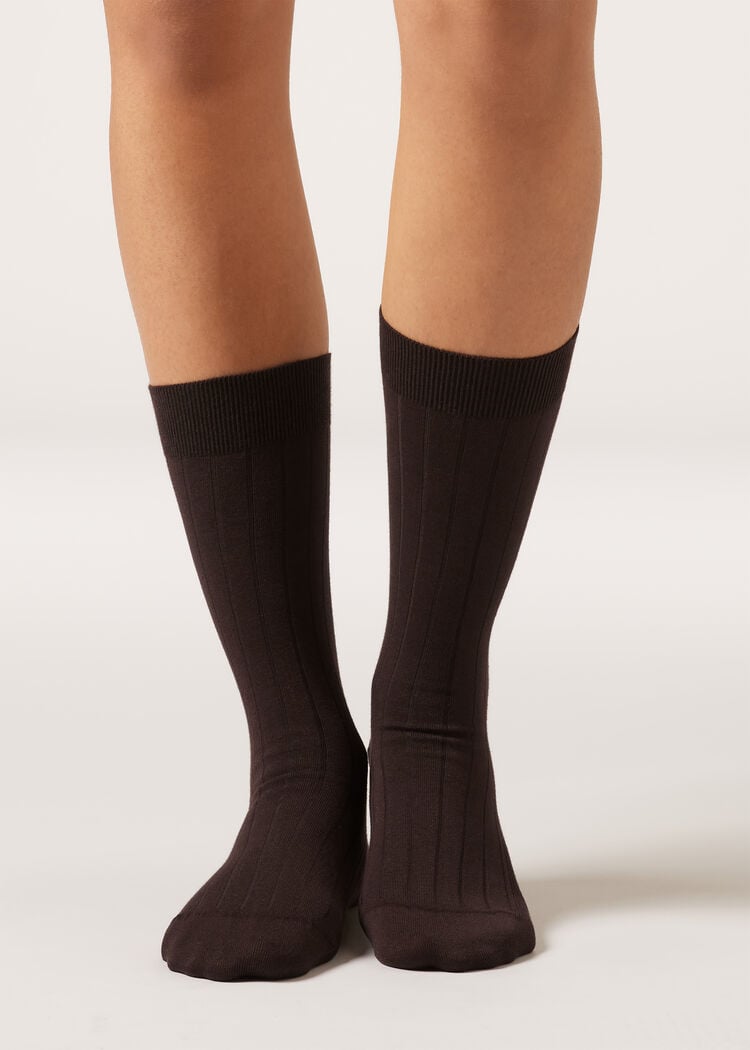 Ribbed mid-calf socks