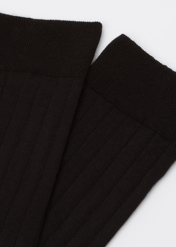 Ribbed mid-calf socks