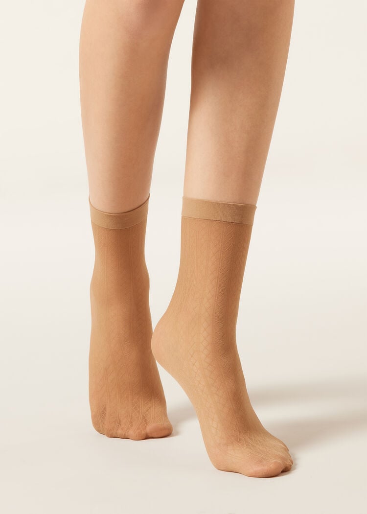 Vertical diamond socks