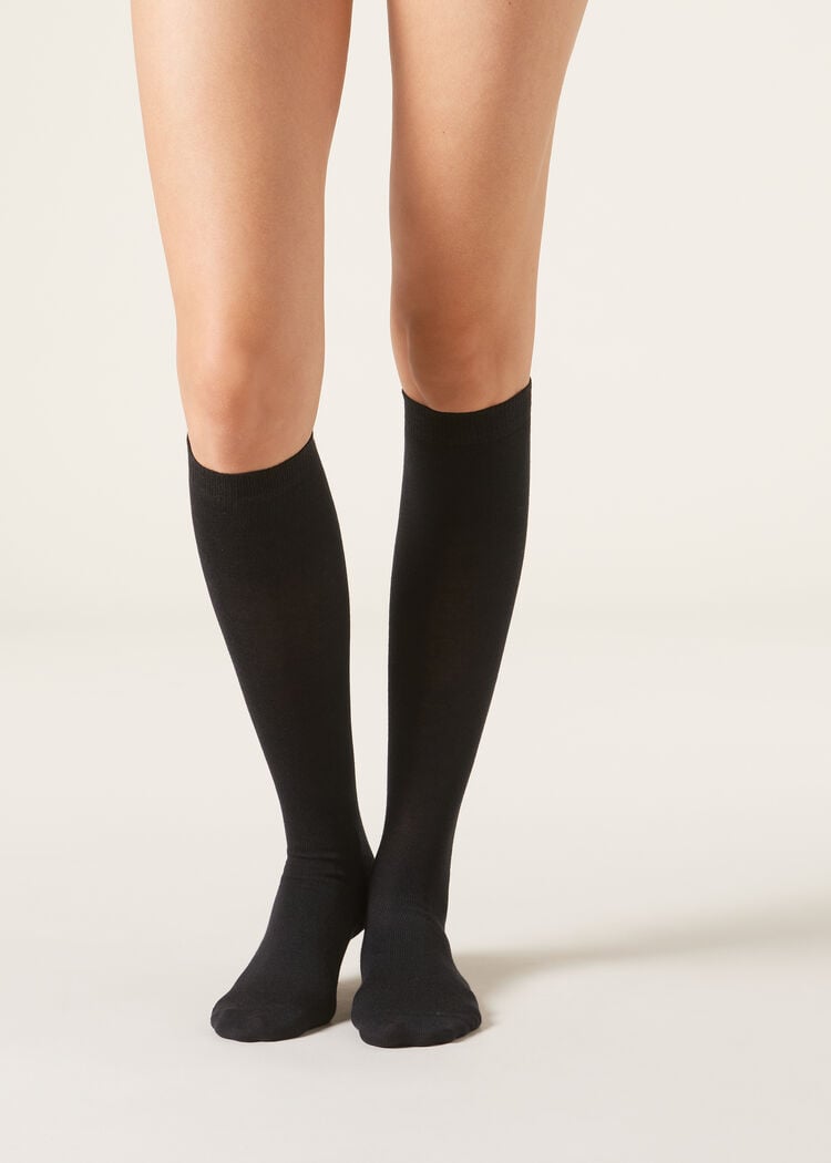 Tall wool and cotton socks