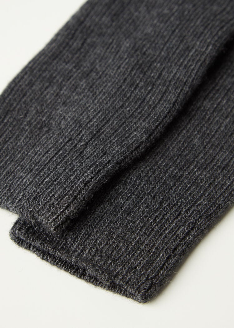 Long ribbed wool and cashmere socks
